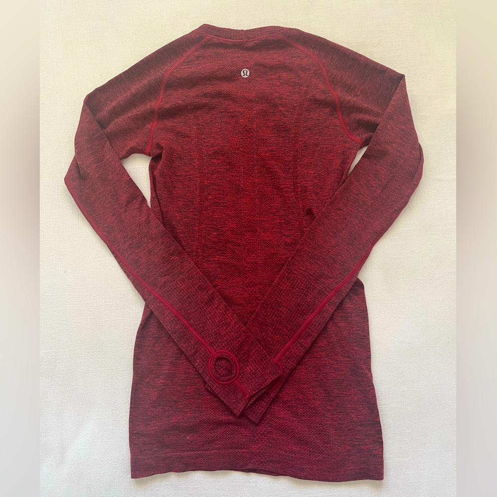 Lululemon swiftly tech long sleeve shirt, size S.